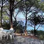 Farfalle Con Strepitosa Scogliera Privata Capo Coda Cavallo